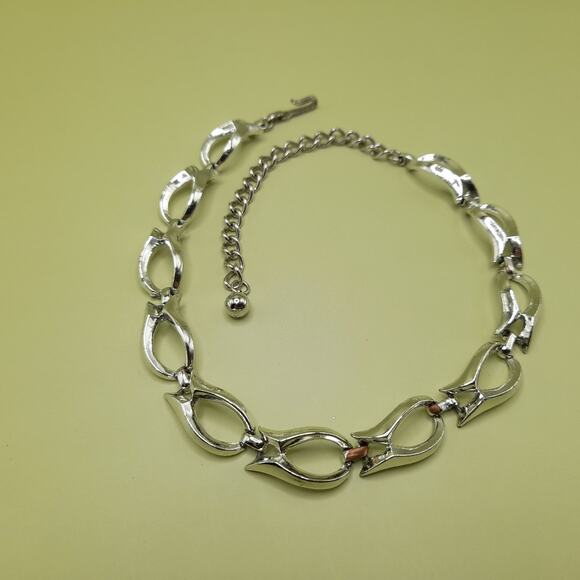 Vintage Silver Tone Oval Link Choker Necklace, 16 Inches, 1950s - Picture 8 of 12